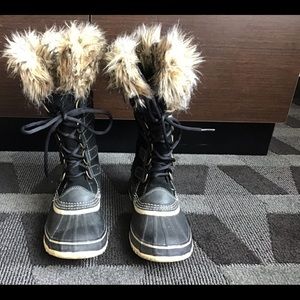 SOREL JOAN OF ARTIC FAUX FUR  SNOW BOOT SZ 7